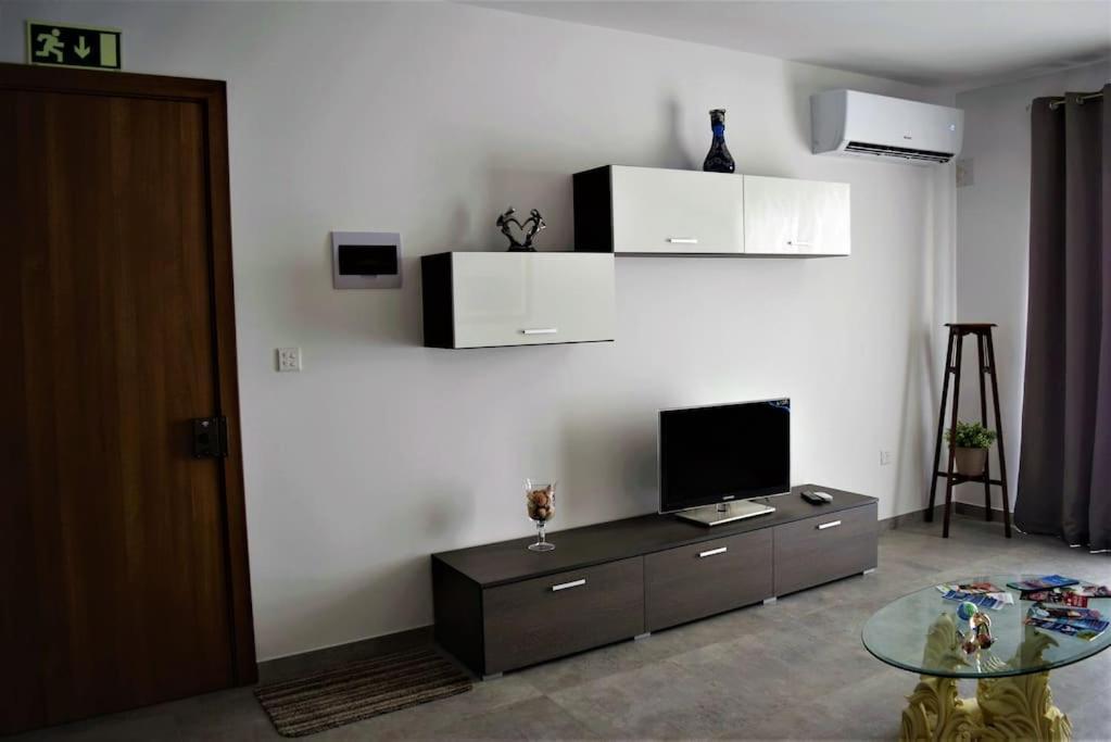 Lovely 3-Bedroom Apartment In L-Iklin Extérieur photo