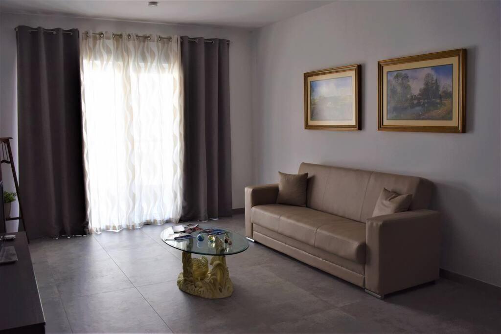 Lovely 3-Bedroom Apartment In L-Iklin Extérieur photo