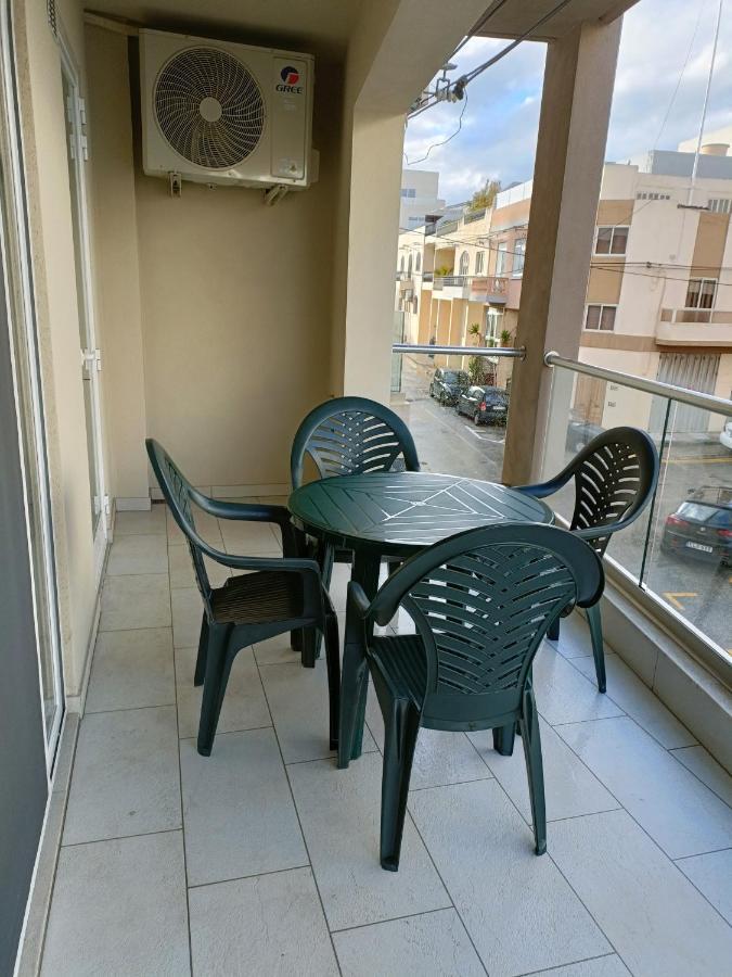 Lovely 3-Bedroom Apartment In L-Iklin Extérieur photo